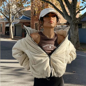 Princess Polly Darrow Ivory Polly Puffer Full Zip Jacket Size Wmn's Size S/M